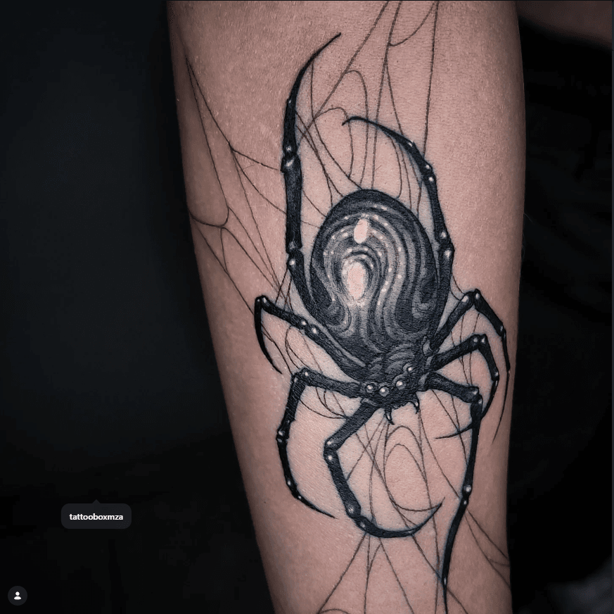 Blackwork — antebrazo